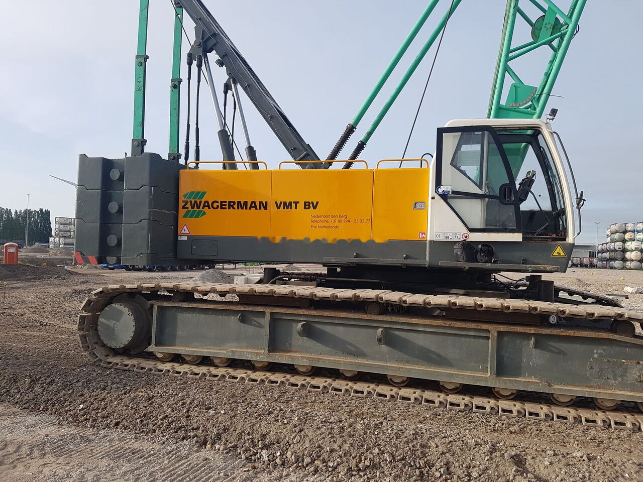 Sany SCC 1000 C - رافعة مجنزرة: صور 1 Sany SCC 1000 C - رافعة مجنزرة: صور 1