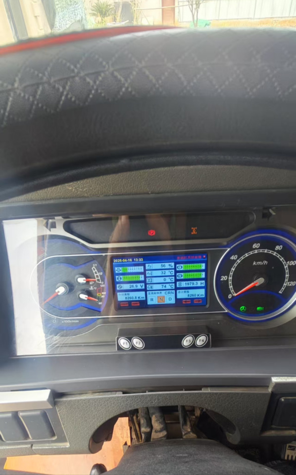 SANY STC1300 - موبايل كرين: صور 2 SANY STC1300 - موبايل كرين: صور 2