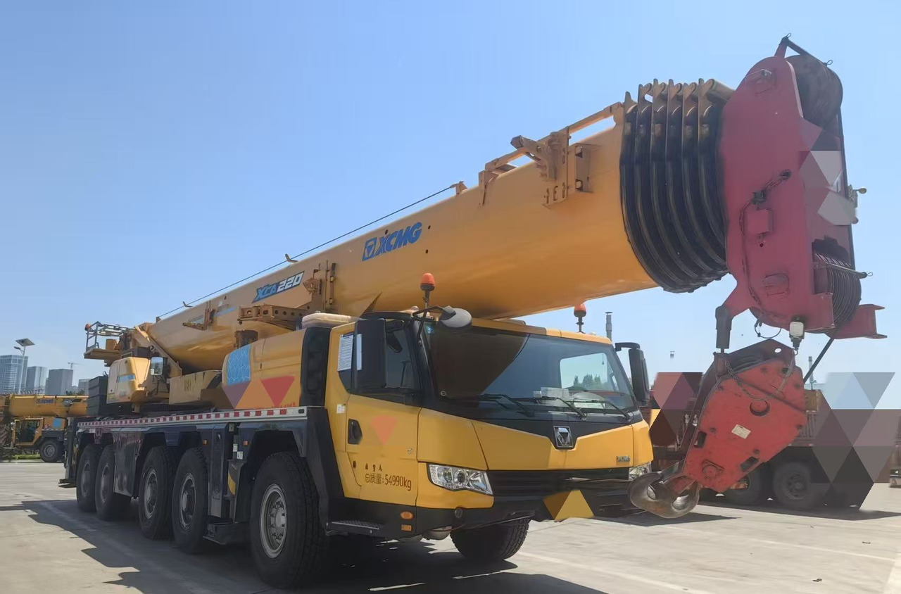 XCMG XCA130L7C - موبايل كرين: صور 2 XCMG XCA130L7C - موبايل كرين: صور 2