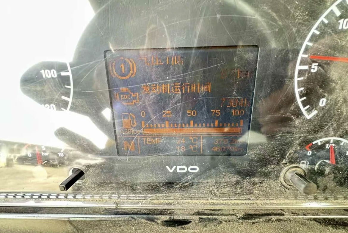 XCMG XCT80L6 - موبايل كرين: صور 5 XCMG XCT80L6 - موبايل كرين: صور 5