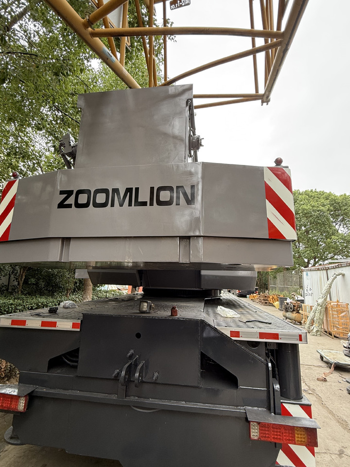 ZOOMLION ZTC700V1 - موبايل كرين: صور 4 ZOOMLION ZTC700V1 - موبايل كرين: صور 4