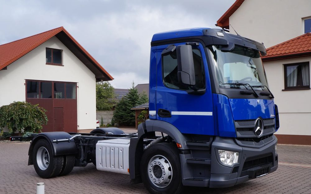 Mercedes-Benz ANTOS 1824 ACTROS EURO 6 RAMA DO ZABUDOWY ROZSTAW OSI 3.80M ANTOS 1830 1827 - الشاسيه شاحنة: صور 3 Mercedes-Benz ANTOS 1824 ACTROS EURO 6 RAMA DO ZABUDOWY ROZSTAW OSI 3.80M ANTOS 1830 1827 - الشاسيه شاحنة: صور 3