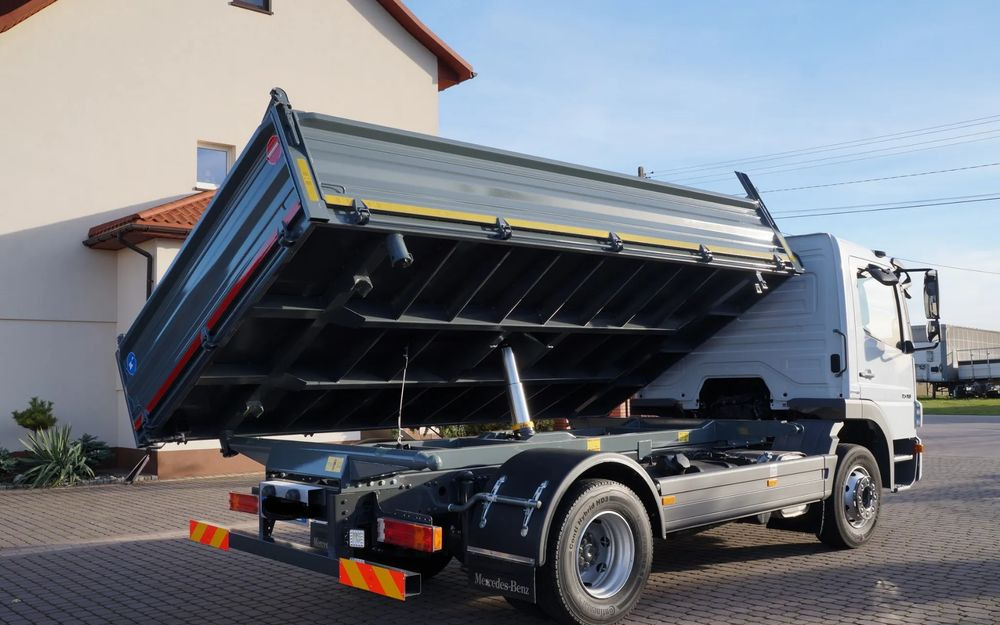 Mercedes-Benz ATEGO 1518 EURO 5 WYWROTKA 3 STRONNA KIPER 1524 - قلابات: صور 5 Mercedes-Benz ATEGO 1518 EURO 5 WYWROTKA 3 STRONNA KIPER 1524 - قلابات: صور 5