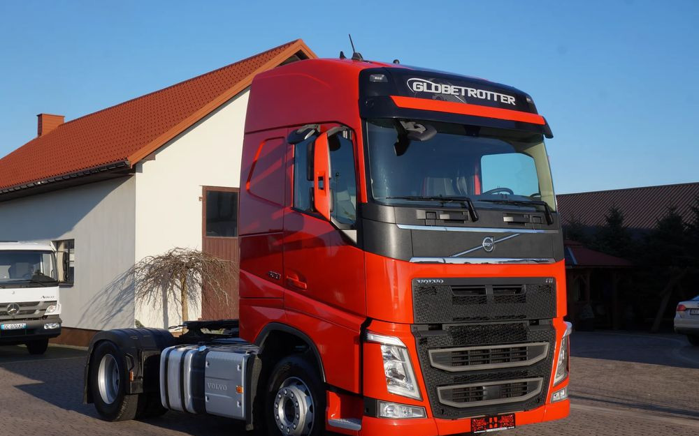 Volvo FH 4 EURO 6 GLOBETROTTER NISKI PRZEBIEG PEŁEN SERWIS - شاحنة جرار: صور 1 Volvo FH 4 EURO 6 GLOBETROTTER NISKI PRZEBIEG PEŁEN SERWIS - شاحنة جرار: صور 1