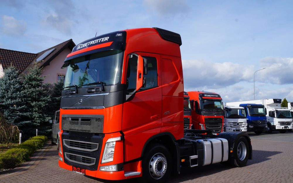 Volvo FH 4 EURO 6 GLOBETROTTER NISKI PRZEBIEG ZŁOTY KONTRAKT - شاحنة جرار: صور 1 Volvo FH 4 EURO 6 GLOBETROTTER NISKI PRZEBIEG ZŁOTY KONTRAKT - شاحنة جرار: صور 1