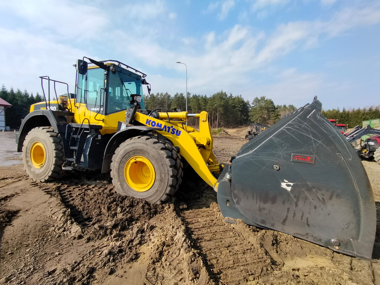 KOMATSU WA380 - اللودر بعجل: صور 2 KOMATSU WA380 - اللودر بعجل: صور 2
