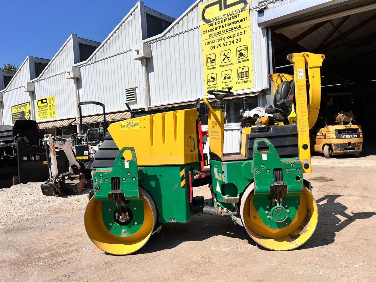 Ammann AV26-2 COMPACTEUR ROULEAU TANDEM VIBRANT ARTICULÉ - مدحلة الأسفلت: صور 2 Ammann AV26-2 COMPACTEUR ROULEAU TANDEM VIBRANT ARTICULÉ - مدحلة الأسفلت: صور 2