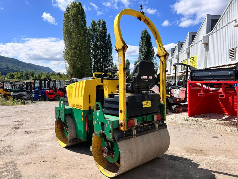 Ammann COMPACTEUR AV26-2 ROULEAU TANDEM VIBRANT ARTICULÉ - مداحل الأسفلت الصغيرة: صور 5 Ammann COMPACTEUR AV26-2 ROULEAU TANDEM VIBRANT ARTICULÉ - مداحل الأسفلت الصغيرة: صور 5
