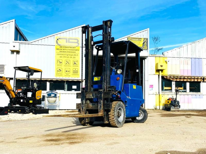 DESTA CHARIOT ÉLÉVATEUR DV20A - رافعة شوكية ديزل: صور 1 DESTA CHARIOT ÉLÉVATEUR DV20A - رافعة شوكية ديزل: صور 1