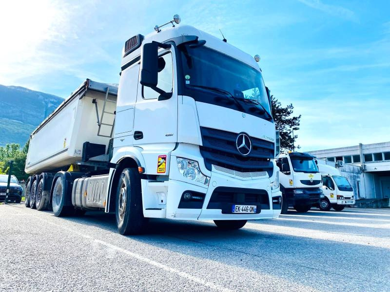 شاحنة جرار MERCEDES Tracteur routier ACTROS 1851 4X2 avec KIT HYDRAULIQUE: صور 6 شاحنة جرار MERCEDES Tracteur routier ACTROS 1851 4X2 avec KIT HYDRAULIQUE: صور 6