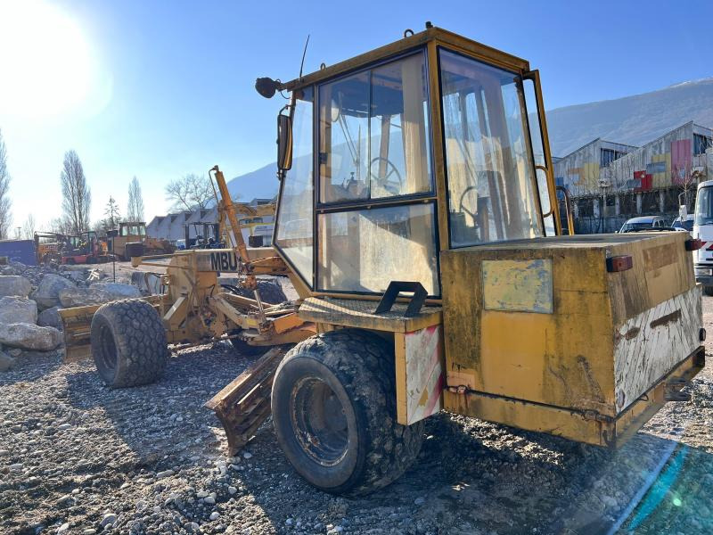 Mbu G50A NIVELEUSE 7T - آلة تسوية الأرض: صور 2 Mbu G50A NIVELEUSE 7T - آلة تسوية الأرض: صور 2