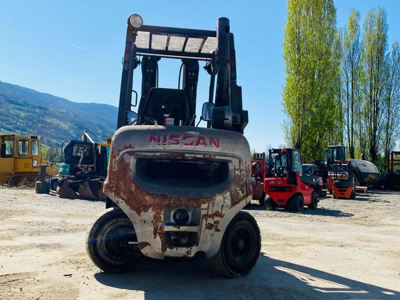NISSAN FGD02A30Q Chariot élévateur - رافعة شوكية ديزل: صور 4 NISSAN FGD02A30Q Chariot élévateur - رافعة شوكية ديزل: صور 4