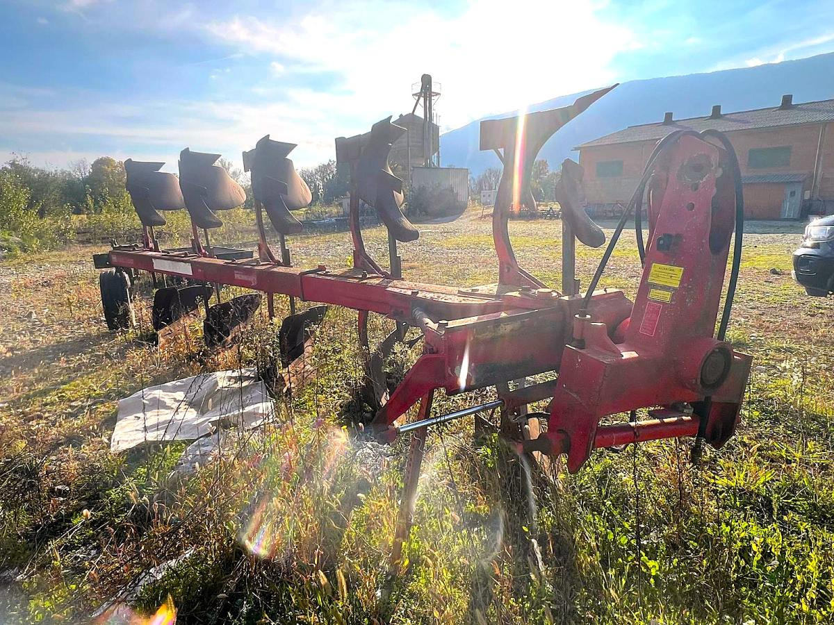 Vogel & Noot Charrue portée 5 corps - محراث: صور 3 Vogel & Noot Charrue portée 5 corps - محراث: صور 3