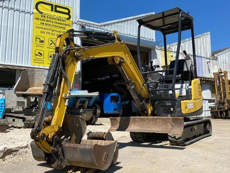 YANMAR Mini pelle VIO17 1.7T - حفارة مصغرة: صور 1 YANMAR Mini pelle VIO17 1.7T - حفارة مصغرة: صور 1