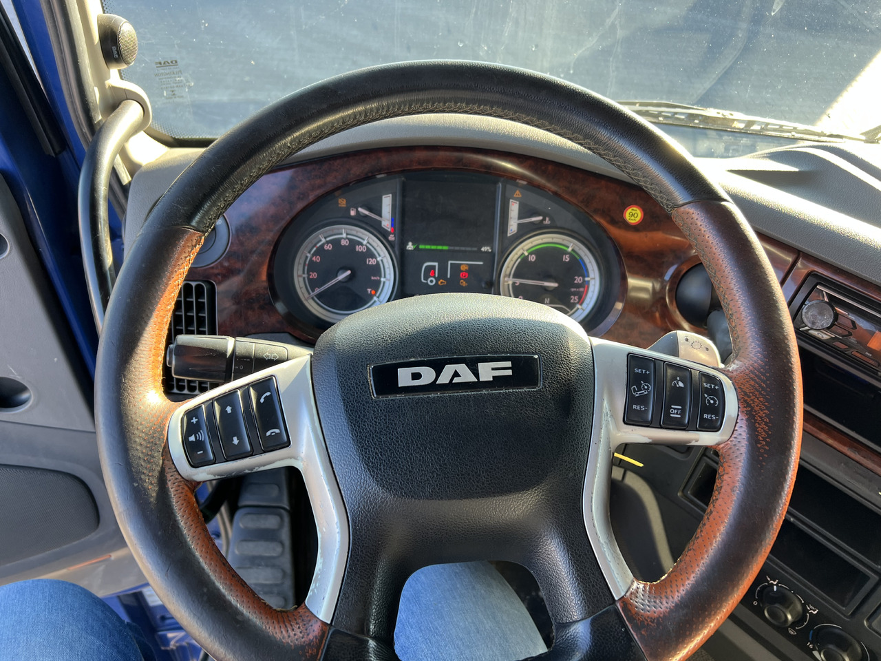 تأجير DAF XF510 DAF XF510: صور 17