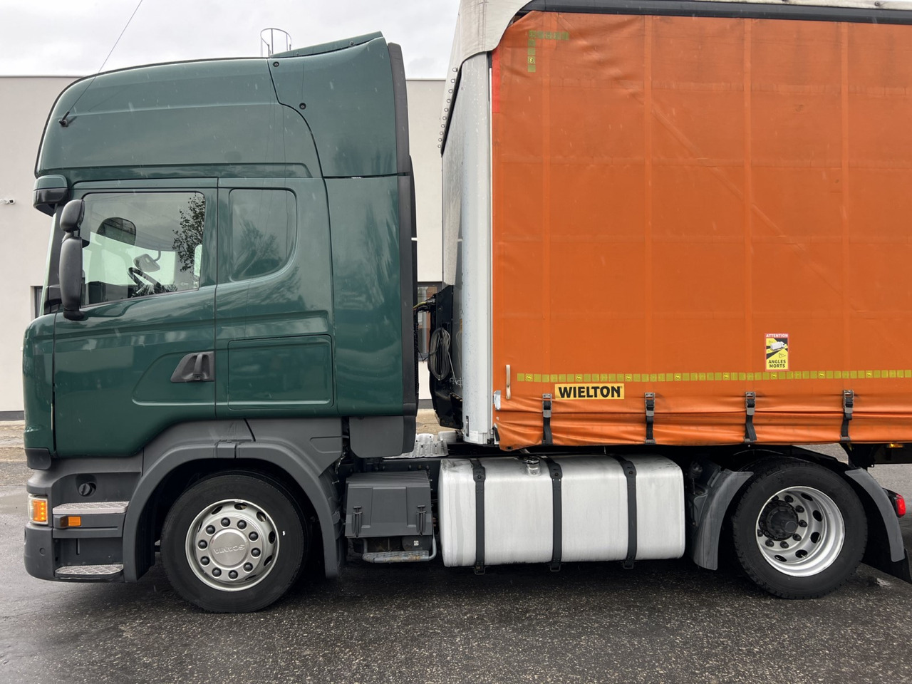 Scania N320 R410 - شاحنة جرار: صور 5 Scania N320 R410 - شاحنة جرار: صور 5