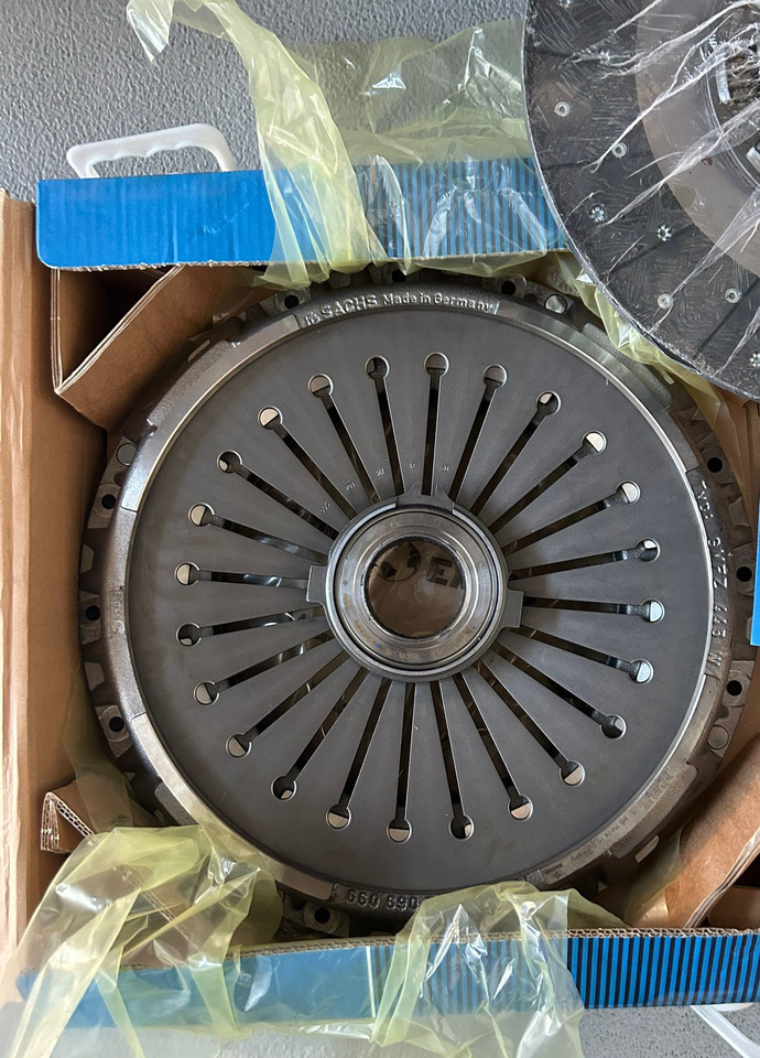 SACHS MANKAT 1-CLUTCH SET (DISC+PLATE+BEARING) - القابض و قطع الغيار - شاحنة: صور 1 SACHS MANKAT 1-CLUTCH SET (DISC+PLATE+BEARING) - القابض و قطع الغيار - شاحنة: صور 1