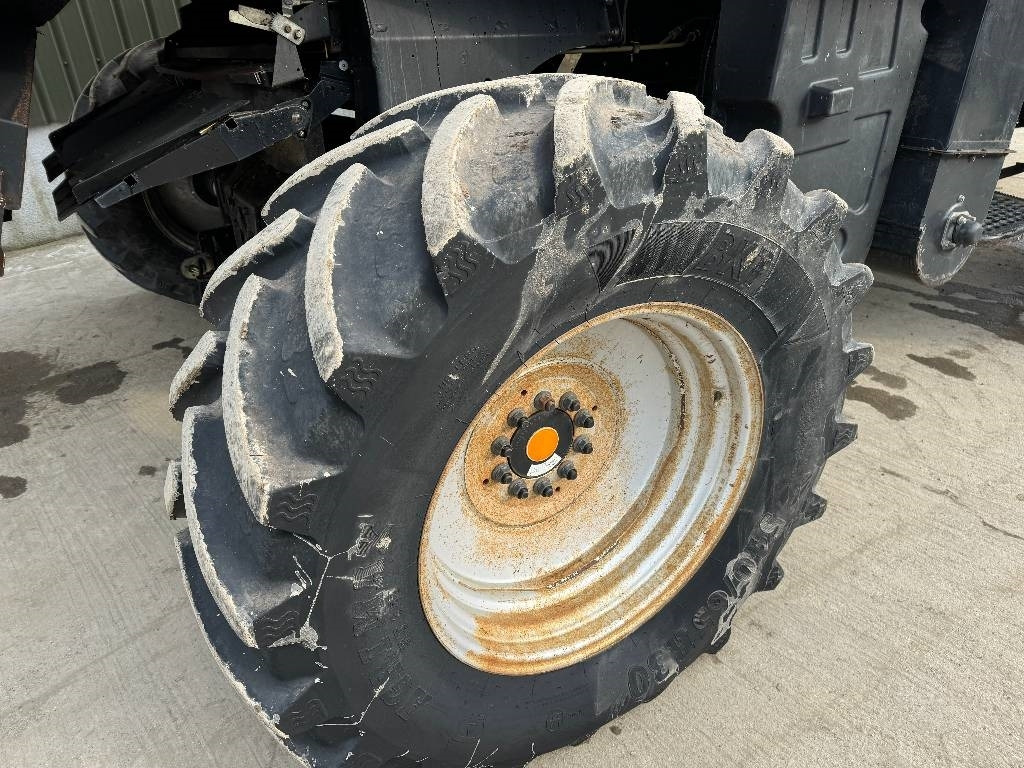 Case IH Axial Flow AFX 8010 - حصادة شاملة: صور 5 Case IH Axial Flow AFX 8010 - حصادة شاملة: صور 5