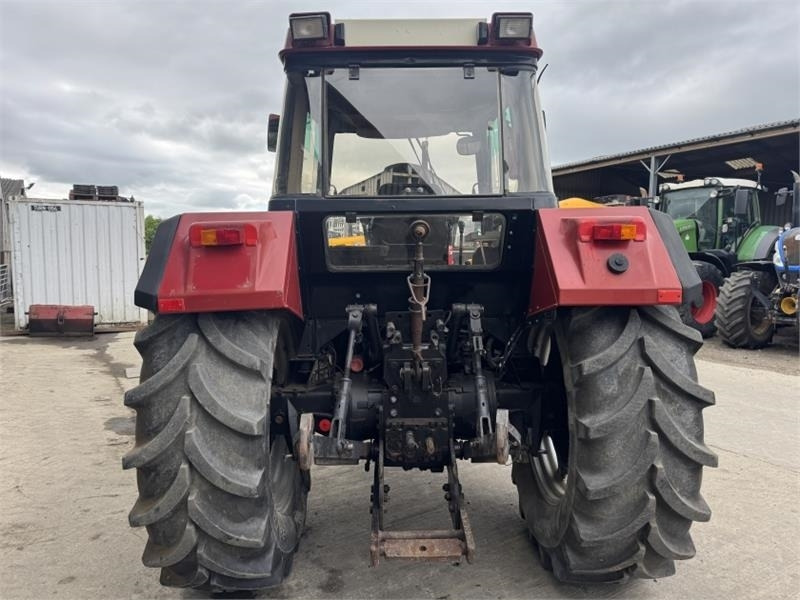 Case IH International Case International 1056XL 2WD - جرار: صور 5 Case IH International Case International 1056XL 2WD - جرار: صور 5