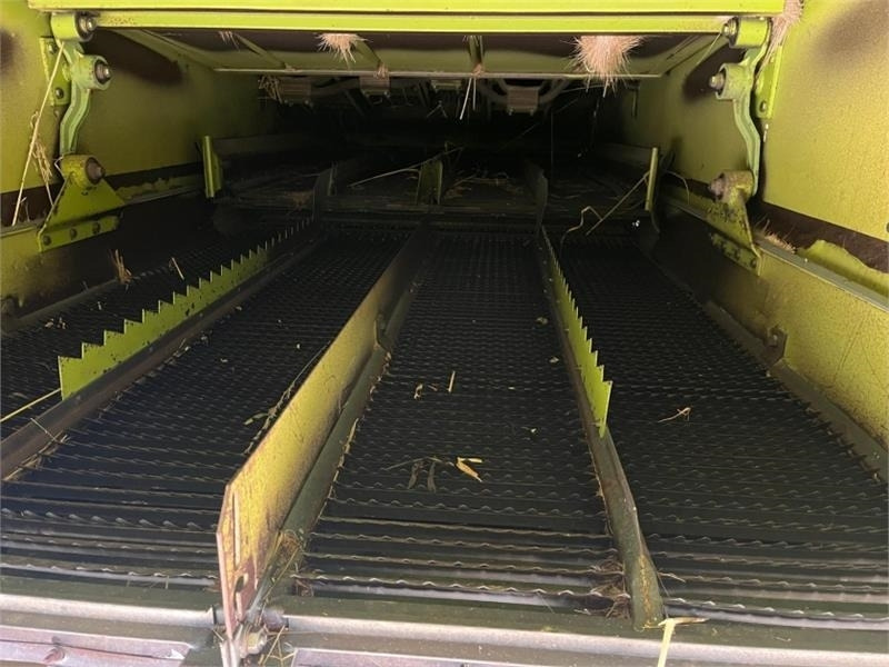 Claas Claas Dominator Classic 98 c/w C450 Header - معدات آلة حصاد: صور 5 Claas Claas Dominator Classic 98 c/w C450 Header - معدات آلة حصاد: صور 5