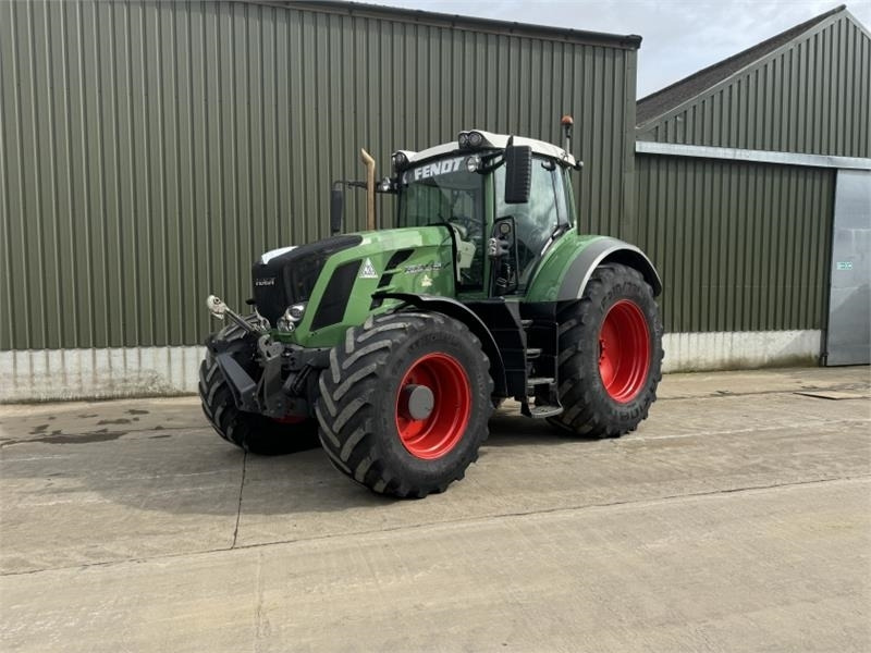 Fendt Fendt 828 ECR Vario Profi Plus **Video Below** - جرار: صور 1 Fendt Fendt 828 ECR Vario Profi Plus **Video Below** - جرار: صور 1