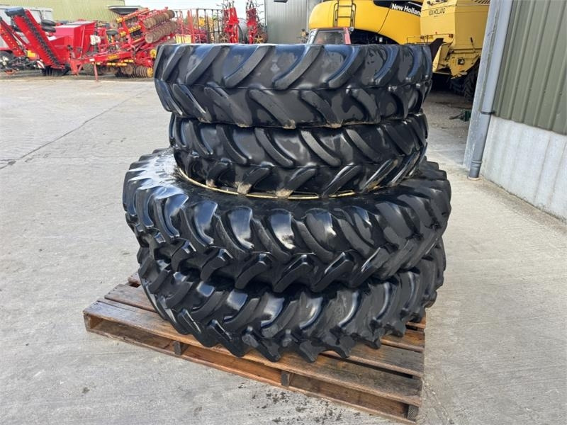 Firestone 340/85R36 and 380/90R50 New Holland Rowcrop Wheels - الآلات والماكينات الزراعية: صور 2 Firestone 340/85R36 and 380/90R50 New Holland Rowcrop Wheels - الآلات والماكينات الزراعية: صور 2