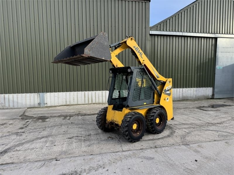 Gehl Gehl R135 Skid Steer - شيول صغير: صور 1 Gehl Gehl R135 Skid Steer - شيول صغير: صور 1
