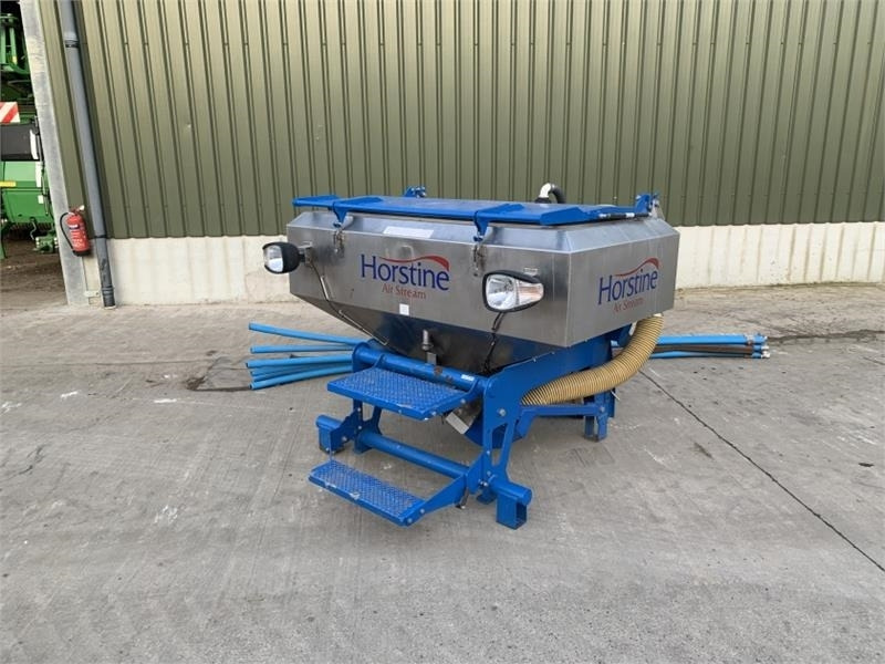 Horstine Front Fertiliser Tank - آلة رش الأسمدة: صور 1 Horstine Front Fertiliser Tank - آلة رش الأسمدة: صور 1