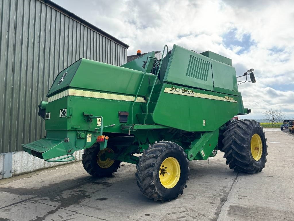 John Deere 1550 WTS - حصادة شاملة: صور 3 John Deere 1550 WTS - حصادة شاملة: صور 3