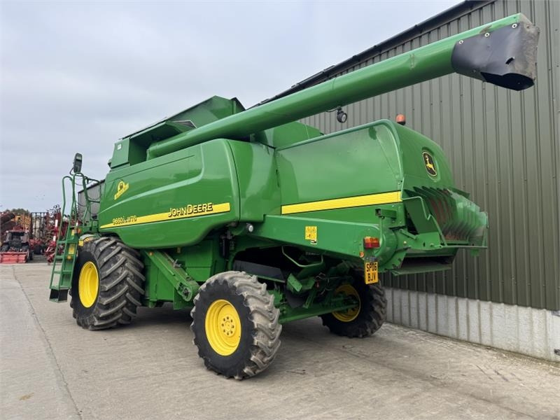 John Deere 9660i WTS Hillmaster II c/w 622R Header - معدات آلة حصاد: صور 2 John Deere 9660i WTS Hillmaster II c/w 622R Header - معدات آلة حصاد: صور 2