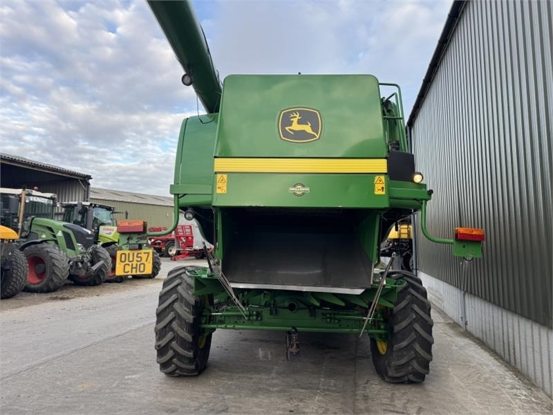 John Deere CTS 9780i Hillmaster c/w 625 Premium Flow Header - معدات آلة حصاد: صور 5 John Deere CTS 9780i Hillmaster c/w 625 Premium Flow Header - معدات آلة حصاد: صور 5