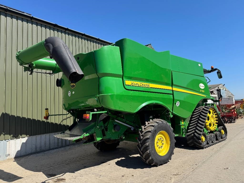 John Deere S790i c/w 735D Hydra Float - حصادة شاملة: صور 4 John Deere S790i c/w 735D Hydra Float - حصادة شاملة: صور 4
