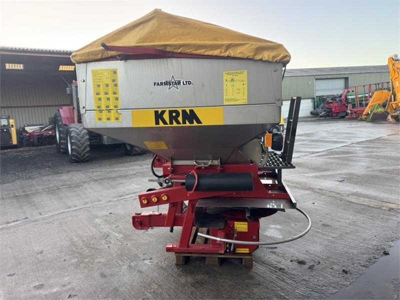 Krm F2 3000 Fert Spreader - آلة رش الأسمدة: صور 4 Krm F2 3000 Fert Spreader - آلة رش الأسمدة: صور 4