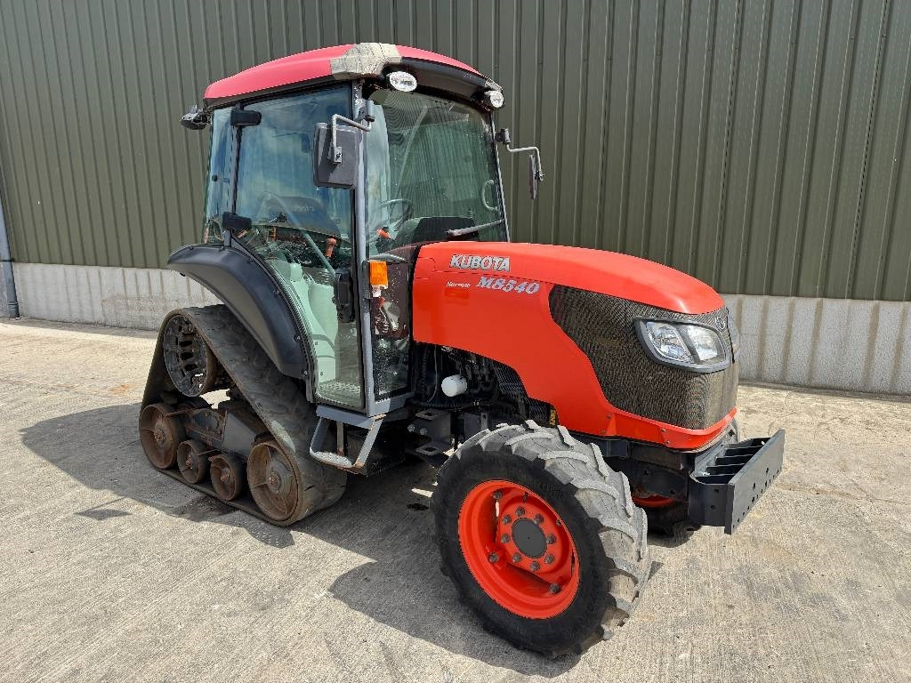 Kubota M8540 Narrow Half Track - جرار: صور 3 Kubota M8540 Narrow Half Track - جرار: صور 3