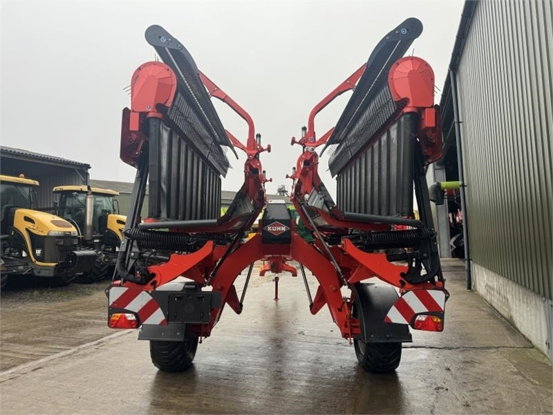 Kuhn Merge Maxx 950 Merger - لمّامَة القش: صور 3 Kuhn Merge Maxx 950 Merger - لمّامَة القش: صور 3