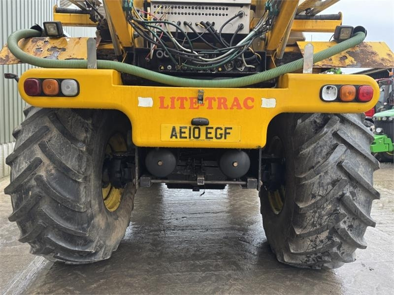 آلة الرش المعلقة Lite-Trac 5500 24m Self Propelled Sprayer: صور 6