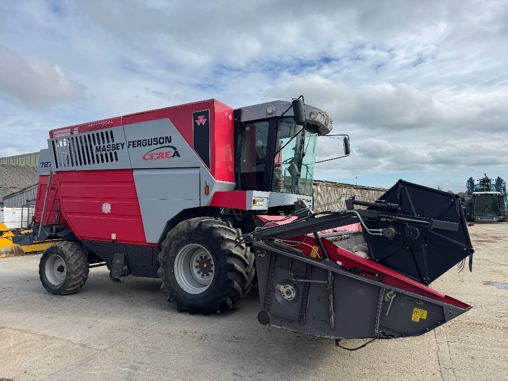 Massey Ferguson Cerea 7274 Rotary Seperator c/w 22ft Header - حصادة شاملة: صور 3 Massey Ferguson Cerea 7274 Rotary Seperator c/w 22ft Header - حصادة شاملة: صور 3