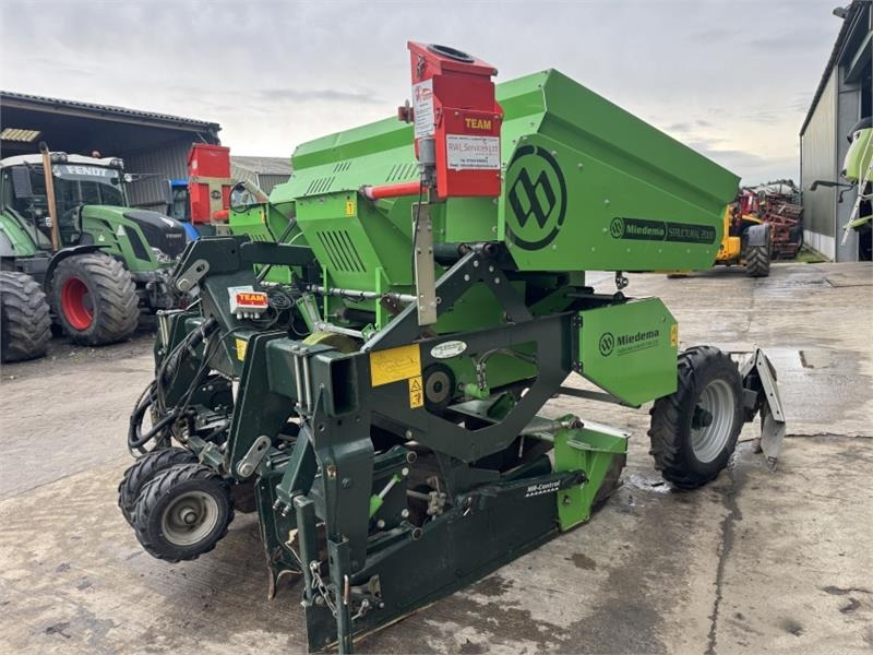 Miedema Structural MS2000 2 Row Planter - آلة زراعة البطاطس: صور 3 Miedema Structural MS2000 2 Row Planter - آلة زراعة البطاطس: صور 3