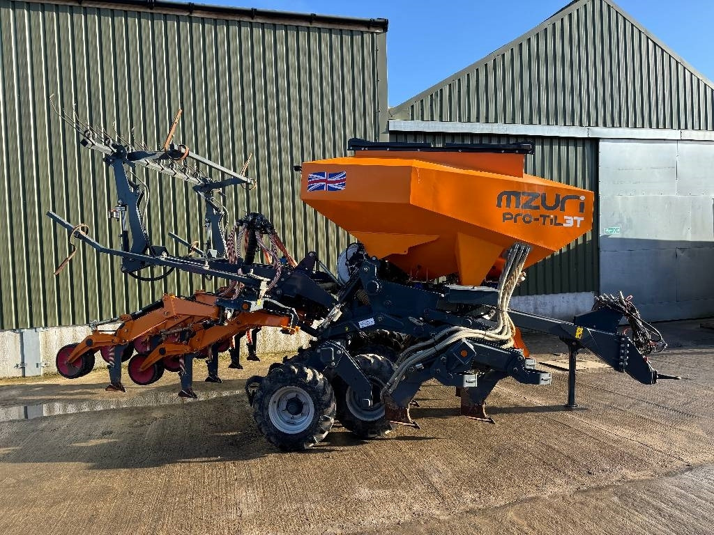 Mzuri Pro-Till 3T **Grain and Fert** - معدات بذار: صور 2 Mzuri Pro-Till 3T **Grain and Fert** - معدات بذار: صور 2