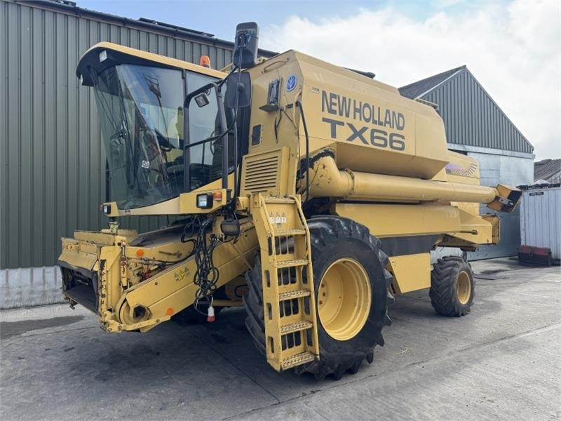 New Holland TX66 Combine Harvester c/w 20ft Header - معدات آلة حصاد: صور 1 New Holland TX66 Combine Harvester c/w 20ft Header - معدات آلة حصاد: صور 1