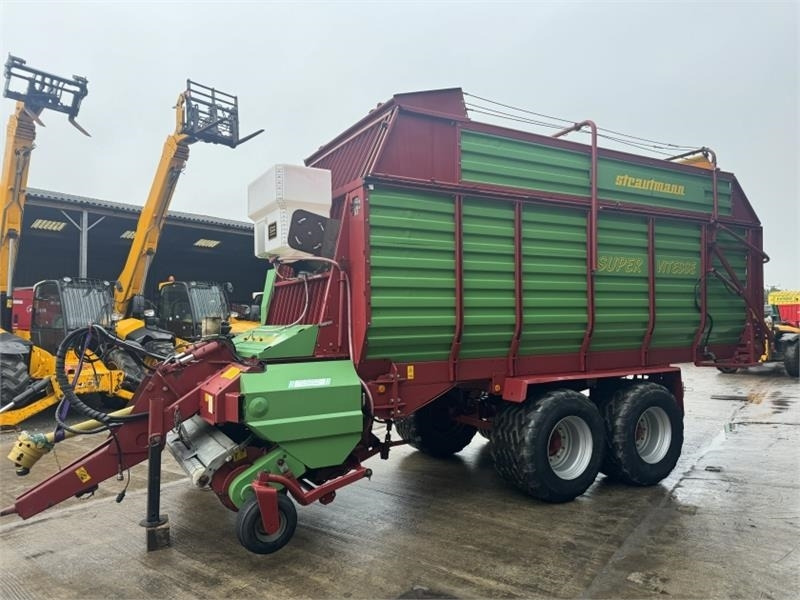 Strautmann Super Vitesse Silage Wagon  - مقطورات الاعلاف: صور 4 Strautmann Super Vitesse Silage Wagon  - مقطورات الاعلاف: صور 4