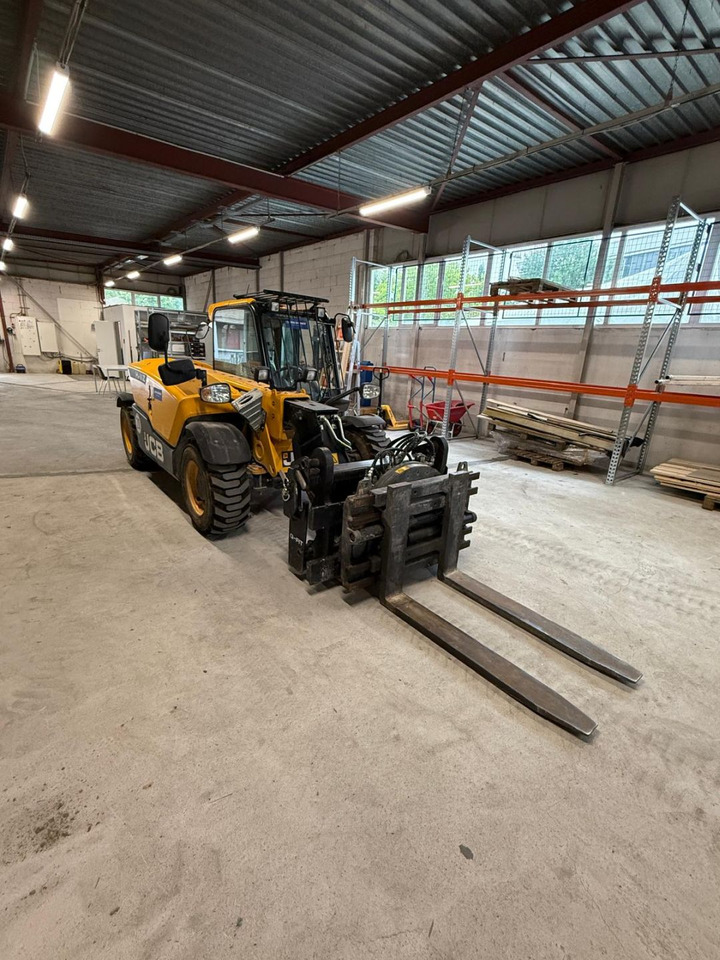 JCB 525-60T5 Hi-Viz - جرافة ذات عجلات تلسكوبية: صور 4 JCB 525-60T5 Hi-Viz - جرافة ذات عجلات تلسكوبية: صور 4