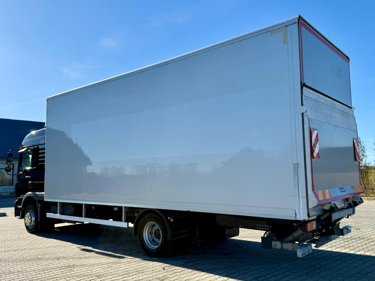 MAN TGM 12.290 / TGL / KONTENER / WINDA / 18 EUROPALET / SYPIALKA / - بصندوق مغلق شاحنة: صور 5 MAN TGM 12.290 / TGL / KONTENER / WINDA / 18 EUROPALET / SYPIALKA / - بصندوق مغلق شاحنة: صور 5