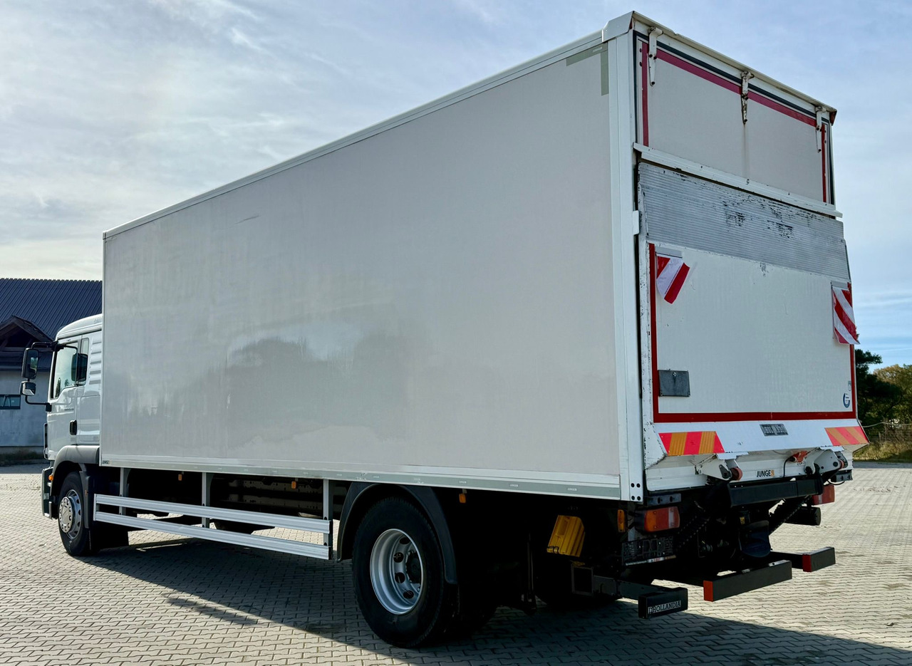 MAN TGM 18.290 / KONTENER / WINDA / 18 PALET / SYPIALKA / AUTOMAT / EURO 6 / 9 260 KG ŁADOWNOŚCI - بصندوق مغلق شاحنة: صور 3 MAN TGM 18.290 / KONTENER / WINDA / 18 PALET / SYPIALKA / AUTOMAT / EURO 6 / 9 260 KG ŁADOWNOŚCI - بصندوق مغلق شاحنة: صور 3