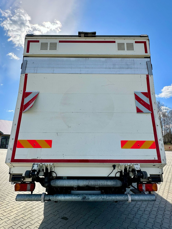 MAN TGX 18.360 / CHŁODNIA / WINDA / AUTOMAT / 19 EUROPALET / THERMO KING / SYPIALKA / SPROWADZONY - مبردة شاحنة: صور 5 MAN TGX 18.360 / CHŁODNIA / WINDA / AUTOMAT / 19 EUROPALET / THERMO KING / SYPIALKA / SPROWADZONY - مبردة شاحنة: صور 5