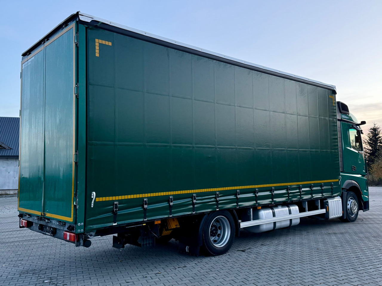 MERCEDES-BENZ ACTROS 1845 / FIRANKA / 19 EUROPALET / DUŻA KABINA / AUTOMAT / 2021 - شاحنة ستارة: صور 4 MERCEDES-BENZ ACTROS 1845 / FIRANKA / 19 EUROPALET / DUŻA KABINA / AUTOMAT / 2021 - شاحنة ستارة: صور 4