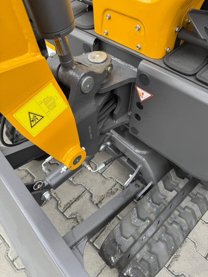 KUBOTA Diesel Mini excavator 1.2 Tons - Müller Machinery MB 12 - SH - حفارة مصغرة: صور 2 KUBOTA Diesel Mini excavator 1.2 Tons - Müller Machinery MB 12 - SH - حفارة مصغرة: صور 2