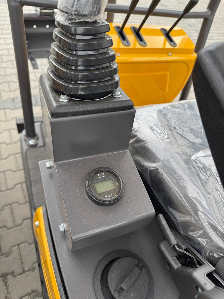 KUBOTA Diesel Mini excavator 1.2 Tons - Müller Machinery MB 12 - SH - حفارة مصغرة: صور 3 KUBOTA Diesel Mini excavator 1.2 Tons - Müller Machinery MB 12 - SH - حفارة مصغرة: صور 3