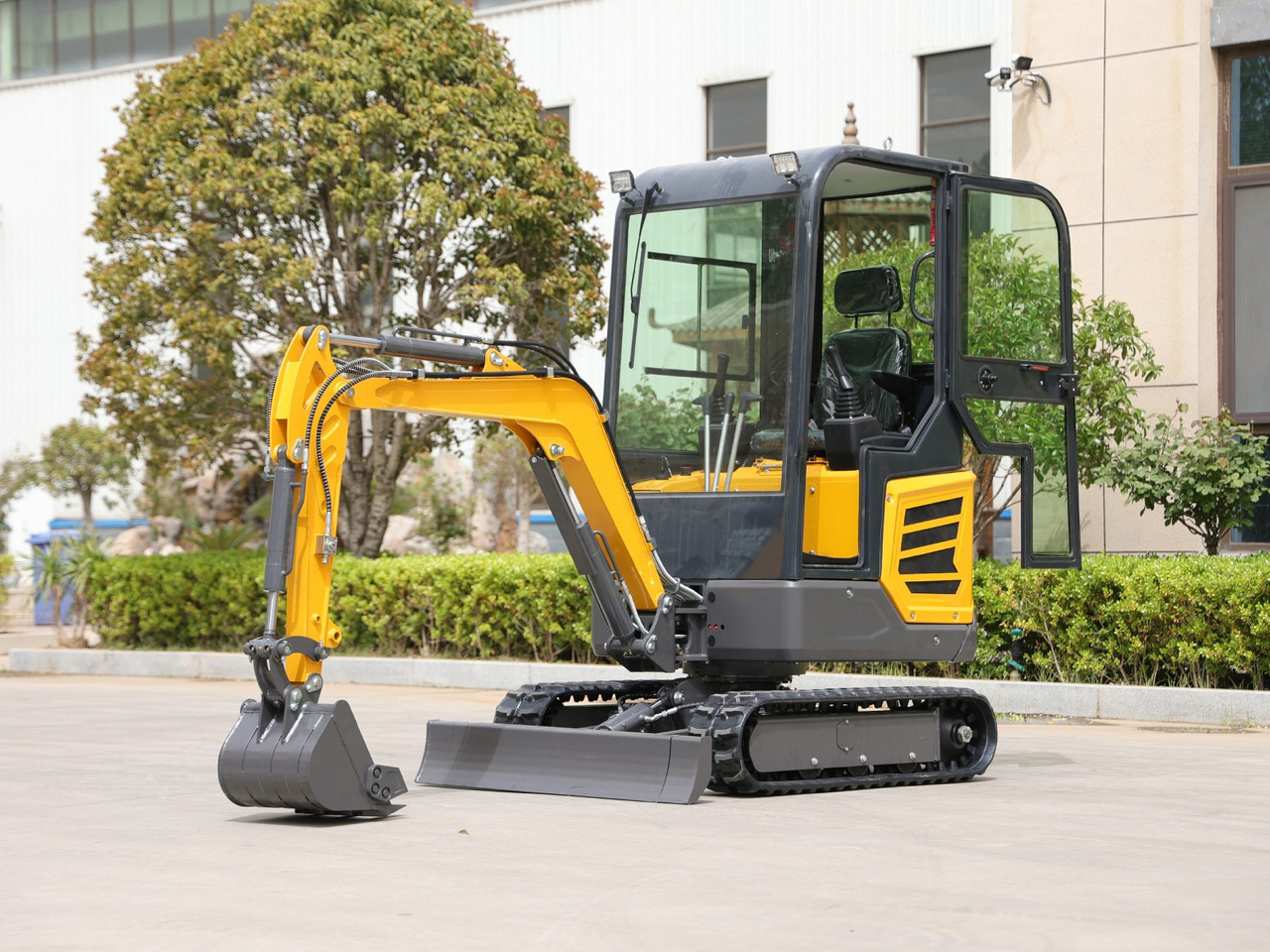 Müller Machinery Diesel Mini excavator 1.8 Ton - Müller Machinery MB 18 - KSH Laidong KB385B Motor - حفارة مصغرة: صور 1 Müller Machinery Diesel Mini excavator 1.8 Ton - Müller Machinery MB 18 - KSH Laidong KB385B Motor - حفارة مصغرة: صور 1
