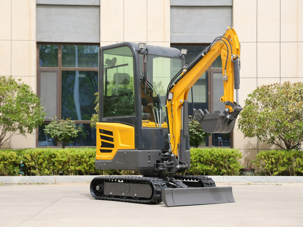 Müller Machinery Diesel Mini excavator 1.8 Ton - Müller Machinery MB 18 - KSH Laidong KB385B Motor - حفارة مصغرة: صور 3 Müller Machinery Diesel Mini excavator 1.8 Ton - Müller Machinery MB 18 - KSH Laidong KB385B Motor - حفارة مصغرة: صور 3